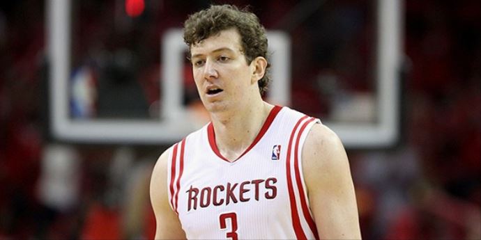 Ömer Aşık Houston Rockets'tan ayrılıyor Ömer Aşık Houston Rockets'tan ayrılıyor