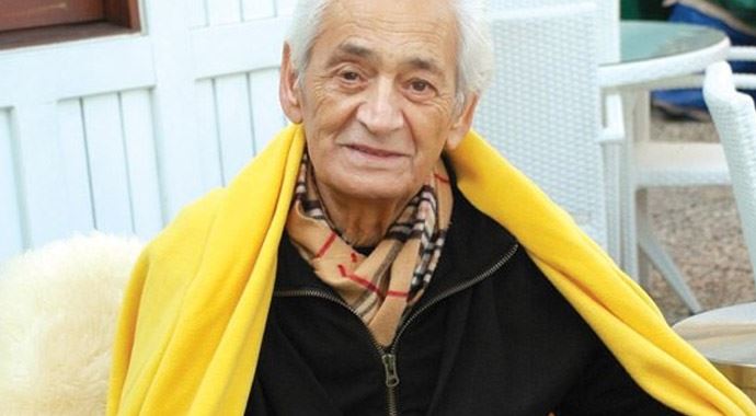 Adnan Şenses kimdir?