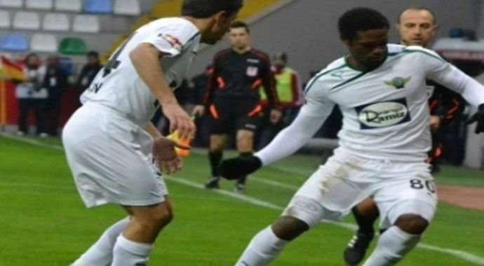 Akhisar gözünü 3 puana dikti