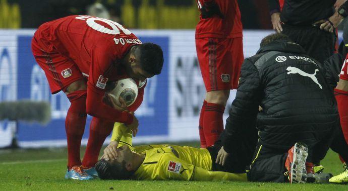 Milli futbolcumuz Nuri Şahin hastaneye kaldırıldı