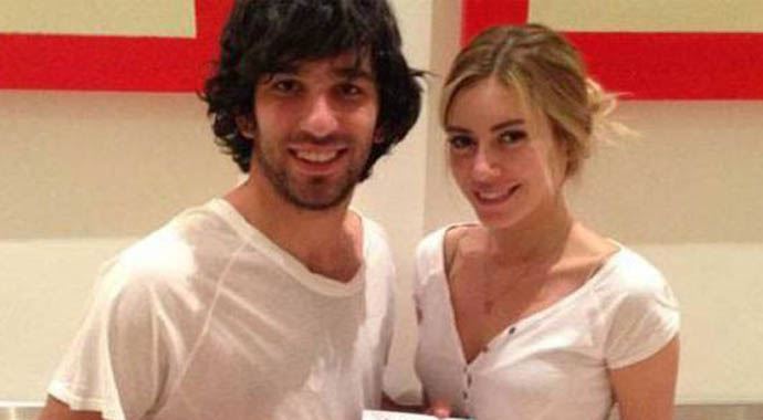 Arda Turan ve Sinem Kobal neden ayrıldı? İşte gerçek sebep... Arda Turan ve Sinem Kobal neden ayrıldı? İşte gerçek sebep...