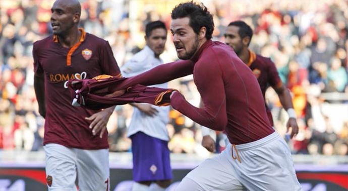 Roma, Fiorentina'yı 2-1 mağlup etti Roma, Fiorentina'yı 2-1 mağlup etti