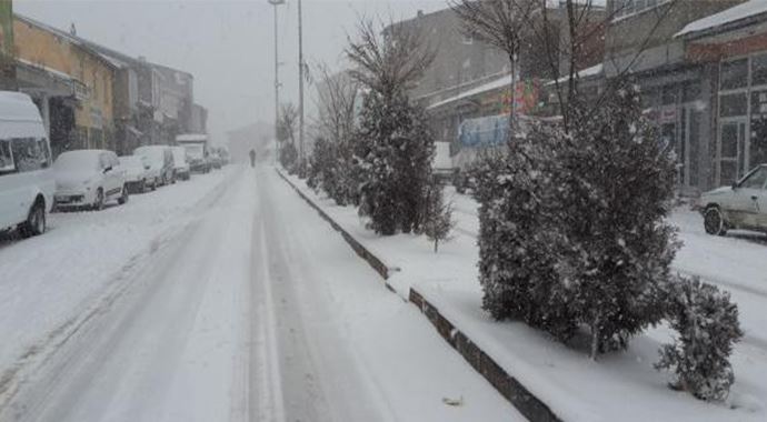 Ağrı'da eğitime kar molası verildi Ağrı'da eğitime kar molası verildi