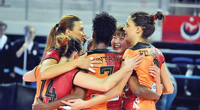 Galatasaray küllerinden doğdu! Galatasaray küllerinden doğdu!