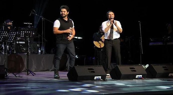 Rafet El Roman hayranlarını coşturdu