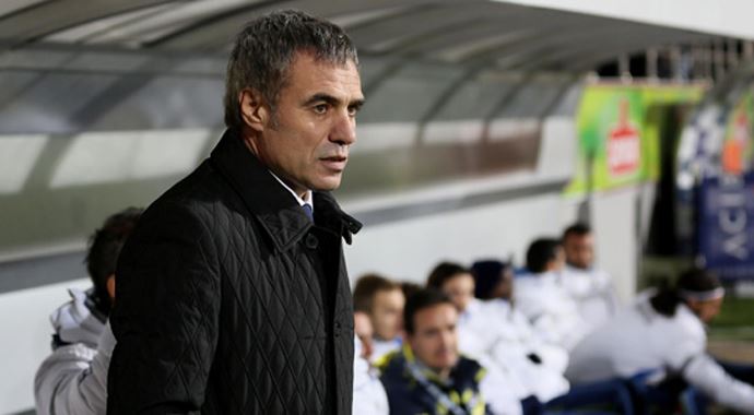 Ersun Yanal, 'Kupa dediğin nedir ki, sadece külfet' Ersun Yanal, 'Kupa dediğin nedir ki, sadece külfet'