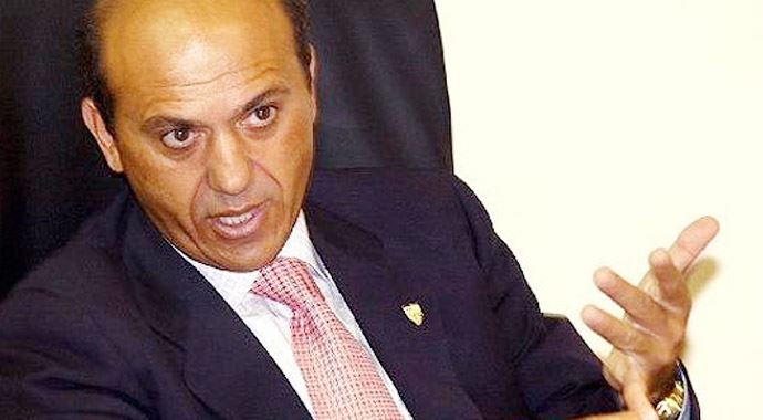 Sevilla Kulübü Başkanı Del Nido istifa etti Sevilla Kulübü Başkanı Del Nido istifa etti