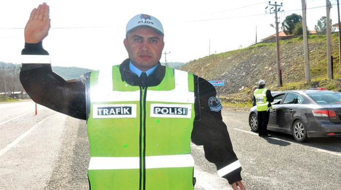 Türkiye&#039;nin ilk &#039;robot&#039; polisi