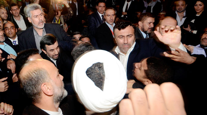 Ahmedinejad'a saldırı girişimi Ahmedinejad'a saldırı girişimi