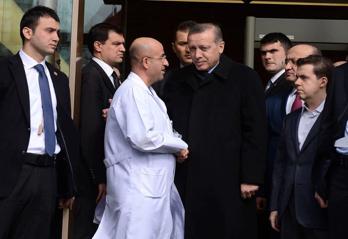 Erdoğan'dan Enver Ören'e ziyaret Erdoğan'dan Enver Ören'e ziyaret