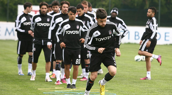 Beşiktaş'ta hazırlıklar hız kesmeden devam ediyor