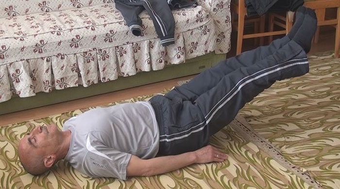 Yaşı 60 ama saatte 1000 mekik çekiyor