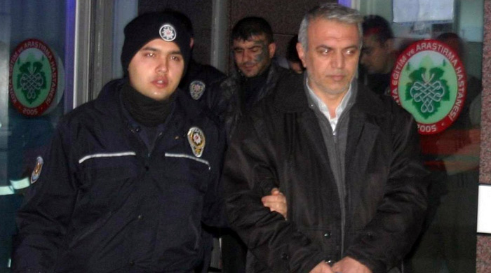 Saç kesen &quot;böcekli&quot; çete çökertildi