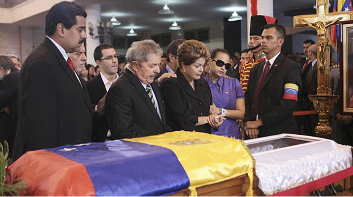 Chavez'in naaşı mumyalanacak
