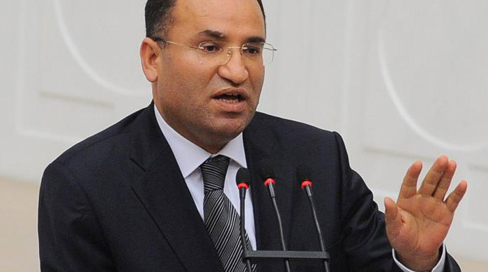 Bozdağ: Yapılan düzenlemeler içki yasağı değil