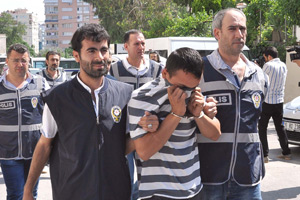 M-16'lı hırsızlık şebekesine 10 tutuklama M-16'lı hırsızlık şebekesine 10 tutuklama