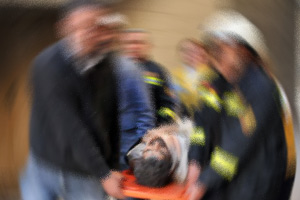 Toprak altında kalan işçi öldü