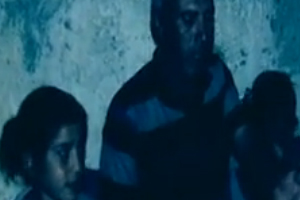 Akçakale'de bir eve mermi düştü