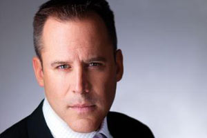 Gerilim romanı yazarı Vince Flynn öldü Gerilim romanı yazarı Vince Flynn öldü