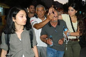 Yürüyüş yapanlara bıçaklı saldırı