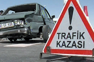 Kütahya'da motosiklet kazası, 2 yaralı Kütahya'da motosiklet kazası, 2 yaralı