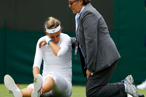 Victoria Azarenka sakatlandı Victoria Azarenka sakatlandı