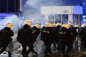 Ankara'da göstericilere polis müdahalesi