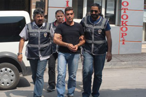Ali İsmail Korkmaz'ın katil zanlısı mahkemeye sevk edildi Ali İsmail Korkmaz'ın katil zanlısı mahkemeye sevk edildi