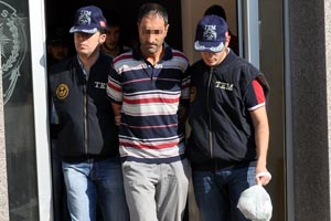 İzmir'de Gezi Tutuklularının sayısı 48'e çıktı İzmir'de Gezi Tutuklularının sayısı 48'e çıktı