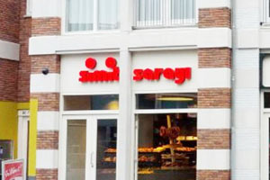 Simit Sarayı Hollanda'da 6'ncı mağazasını açtı Simit Sarayı Hollanda'da 6'ncı mağazasını açtı