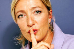AP, Le Pen'in dokunulmazlığını kaldırdı AP, Le Pen'in dokunulmazlığını kaldırdı