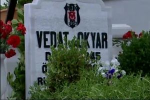 Beşiktaş Vedat Okyar'ı andı Beşiktaş Vedat Okyar'ı andı