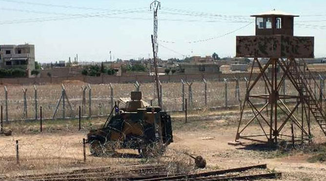 Sınırda gergin bekleyiş Sınırda gergin bekleyiş