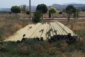 Vinçle 45 ton ağırlığındaki doğalgaz borularını çaldı Vinçle 45 ton ağırlığındaki doğalgaz borularını çaldı