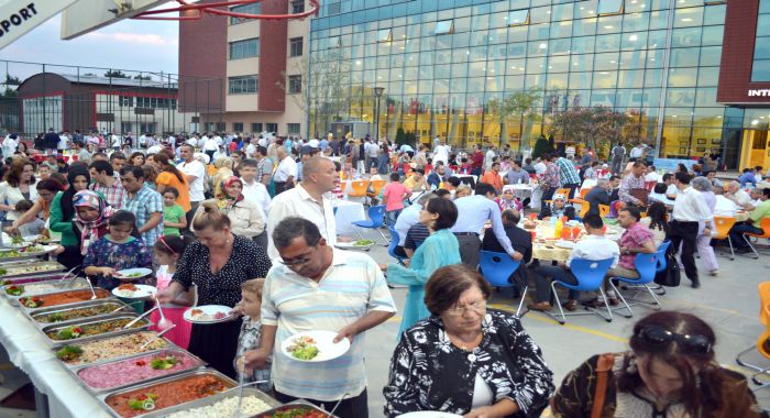 Türk ve Romenler iftarda bulustu