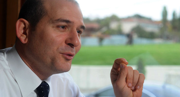 Süleyman Soylu 'Başbakanı daha çok sevin' Süleyman Soylu 'Başbakanı daha çok sevin'