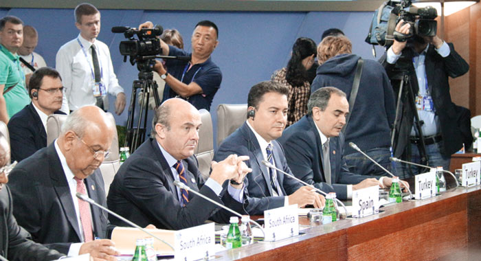 Ali Babacan, 'Birbirimizle irtibatı koparmayalım' Ali Babacan, 'Birbirimizle irtibatı koparmayalım'