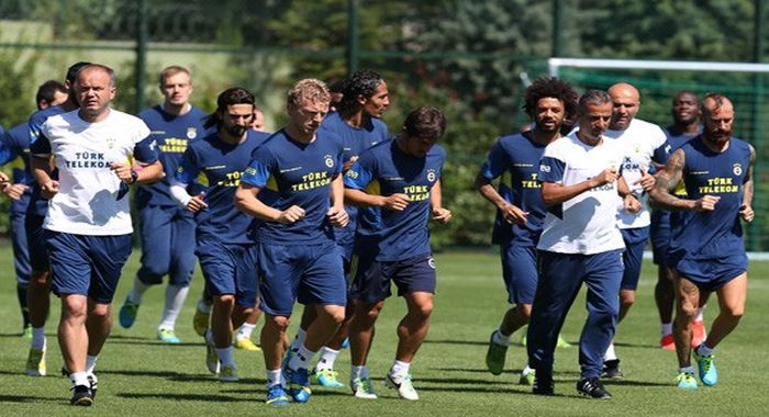 Fenerbahçe&#039;de sezon hazırlıkları sürüyor