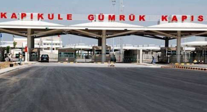Otomobilin tamponundan 'servet' çıktı Otomobilin tamponundan 'servet' çıktı