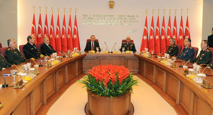 Bu seneki YAŞ toplantısında bütün komutanlar değişecek Bu seneki YAŞ toplantısında bütün komutanlar değişecek