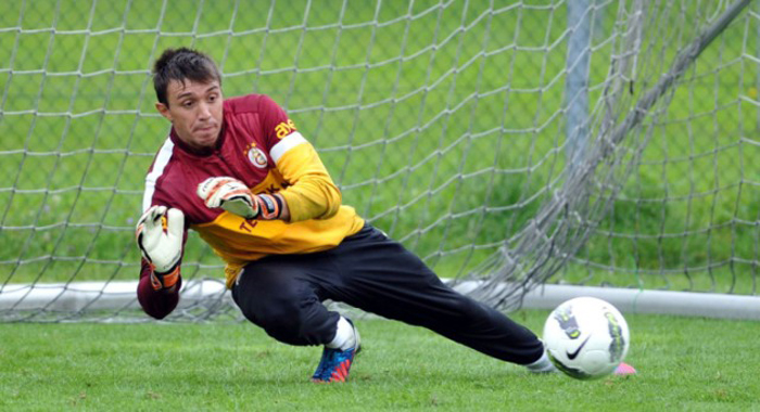 Muslera&#039;dan transfer açıklaması