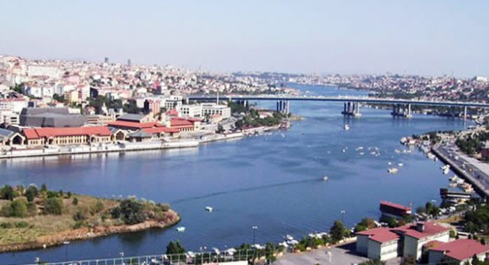 Haliçport ihalesine 1,3 milyar dolar Haliçport ihalesine 1,3 milyar dolar