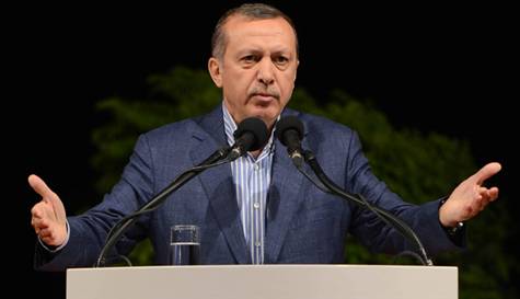 Başbakan'dan çevik kuvvet iftarında 'TOMA ve gaz' göndermesi Başbakan'dan çevik kuvvet iftarında 'TOMA ve gaz' göndermesi