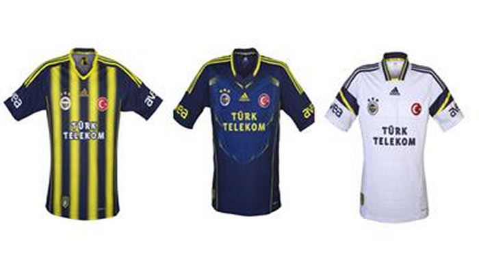 İşte Fenerbahçe'nin yeni formaları İşte Fenerbahçe'nin yeni formaları