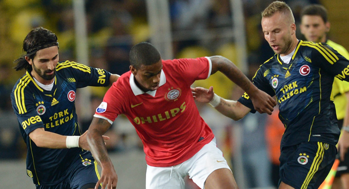 Fenerbahçe PSV Eindhoven'a mağlup oldu Fenerbahçe PSV Eindhoven'a mağlup oldu