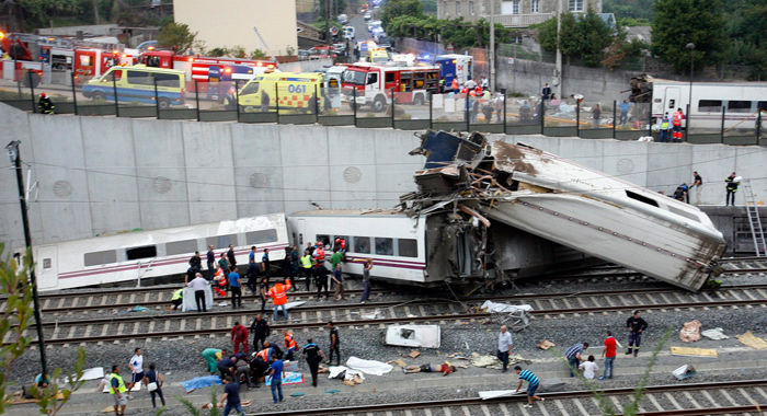 İspanya'daki tren kazasında ölü sayısı 60'a yükseldi İspanya'daki tren kazasında ölü sayısı 60'a yükseldi