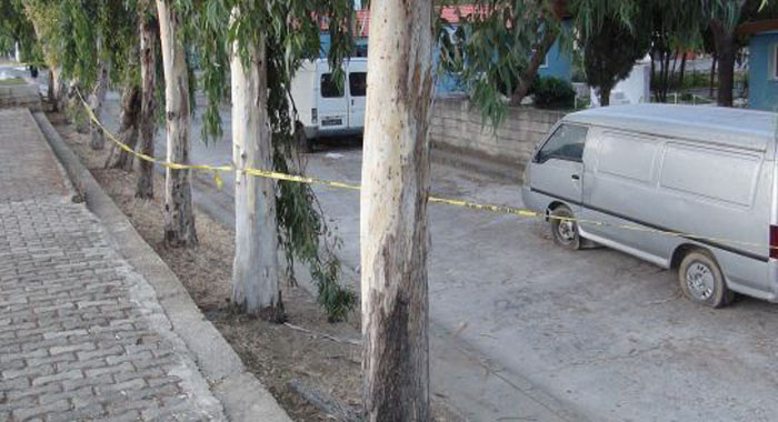 İzmir'de polis karakoluna bombalı saldırı İzmir'de polis karakoluna bombalı saldırı