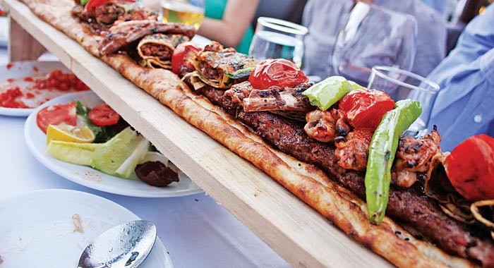 Kavurmada at eti yoğurtta jelatin Kavurmada at eti yoğurtta jelatin