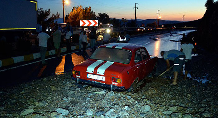 Bodrum&#039;da içme suyu hattında patlama