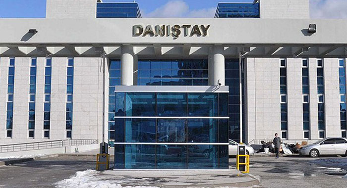 Danıştay'ın başörtüsü kararıyla görevine döndü Danıştay'ın başörtüsü kararıyla görevine döndü